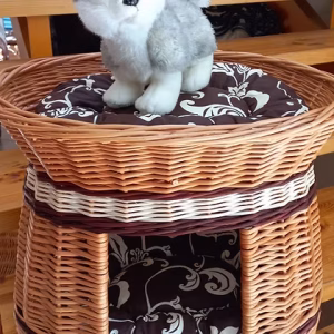 Kassi magamisalus - kassi/sülekoera magamisalus koos patjadega (saab magada nii all kui ka peal).Naturaalne käsitöö, punutud